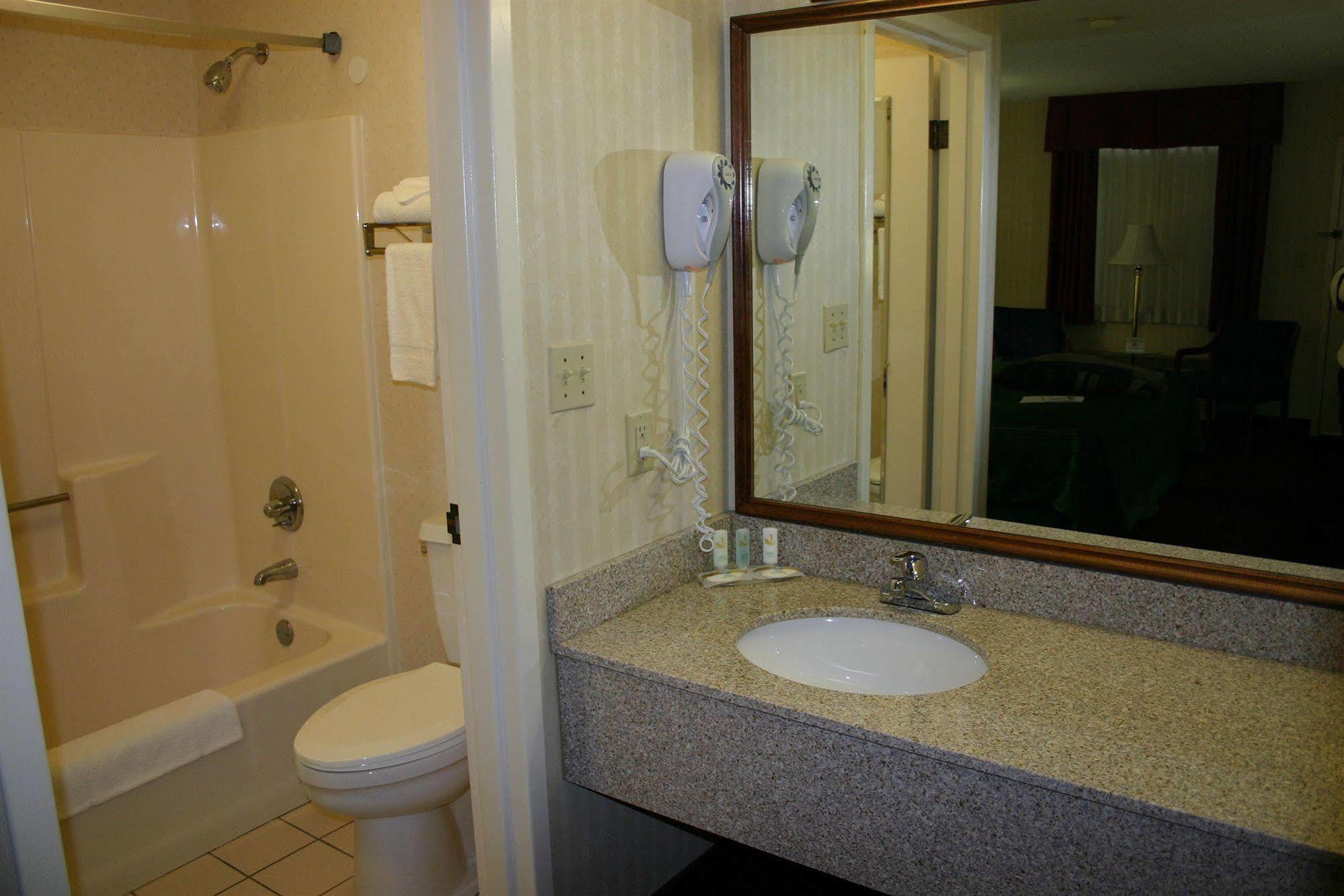 Quality Inn Gettysburg Battlefield מראה חיצוני תמונה